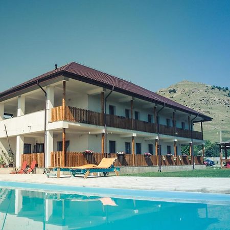 Pensiunea La Nenea Iancu Greci Luaran gambar